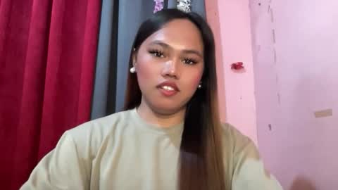 Snapshot of yourspecialgirl_rhea chatting on 03/26/26, 10:48 yourspecialgirl_rhea online show from 03/26/26, 10:48