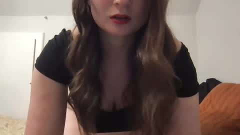 Snapshot of yourstrulybellax chatting on 03/17/26, 03:22 YoursTrulyBella online show from 03/17/26, 03:22