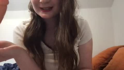 Snapshot of yourstrulybellax chatting on 04/18/26, 02:48 YoursTrulyBella online show from 04/18/26, 02:48