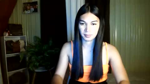 yoursubmissive_larah online show from 06/11/26, 02:37