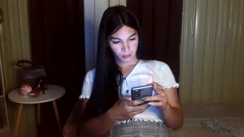 yoursubmissive_larah online show from 06/19/26, 02:32