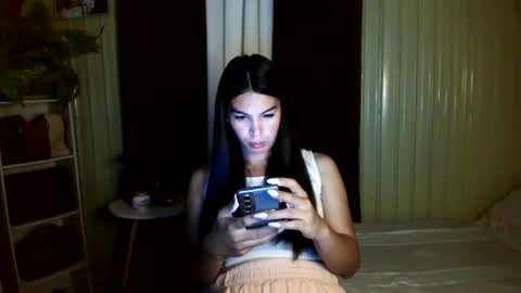 yoursubmissive_larah online show from 06/26/26, 12:31