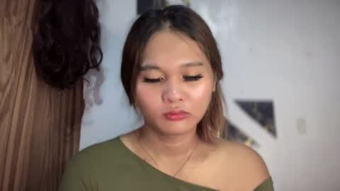 yoursweetgirl_zia online show from 06/23/26, 05:05