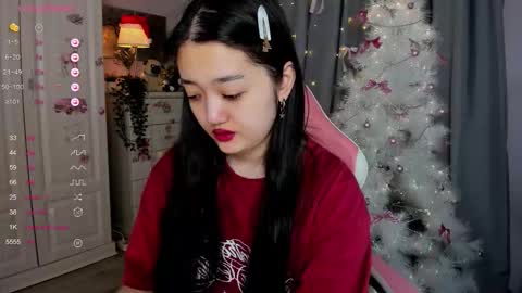 Snapshot of yoursweetsoul chatting on 12/16/25, 03:11 Bella online show from 12/16/25, 03:11