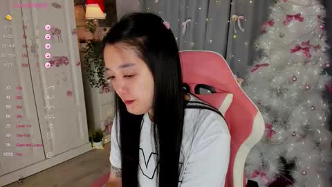 Snapshot of yoursweetsoul chatting on 12/20/25, 03:46 Bella online show from 12/20/25, 03:46