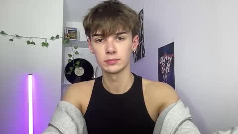 yoursweetyguy online show from 04/28/26, 06:02