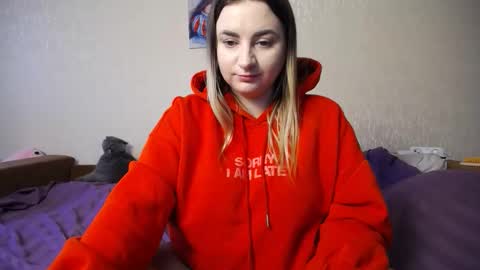 Snapshot of yourswetiegirl chatting on 10/04/25, 11:41 Sofia online show from 10/04/25, 11:41