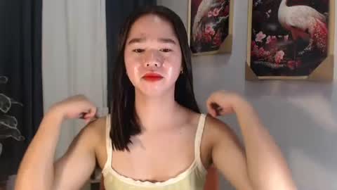 yourtinybunny online show from 09/18/25, 09:44