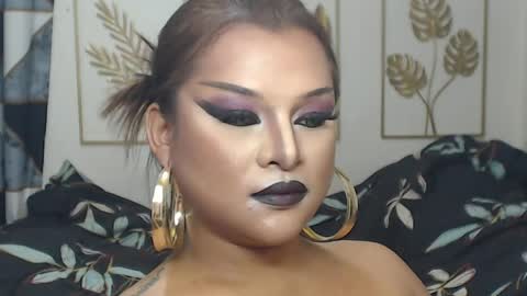Snapshot of yourtrannyqueenxxx chatting on 04/01/26, 11:13 Anastacia Grey online show from 04/01/26, 11:13