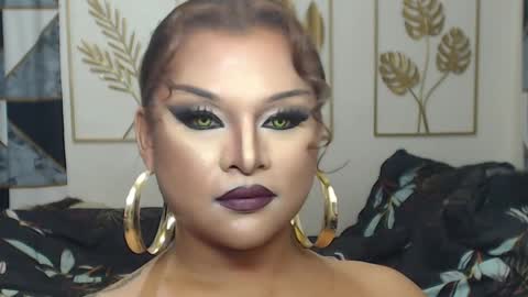 Snapshot of yourtrannyqueenxxx chatting on 04/09/26, 01:49 Anastacia Grey online show from 04/09/26, 01:49
