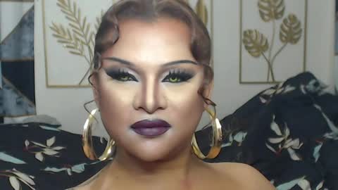 Snapshot of yourtrannyqueenxxx chatting on 04/10/26, 12:27 Anastacia Grey online show from 04/10/26, 12:27