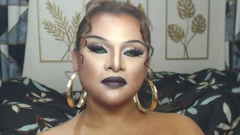 Snapshot of yourtrannyqueenxxx chatting on 04/15/26, 12:17 Anastacia Grey online show from 04/15/26, 12:17
