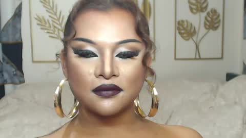 Snapshot of yourtrannyqueenxxx chatting on 04/21/26, 01:42 Anastacia Grey online show from 04/21/26, 01:42