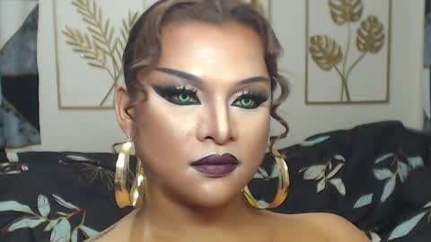 Snapshot of yourtrannyqueenxxx chatting on 04/24/26, 12:13 Anastacia Grey online show from 04/24/26, 12:13