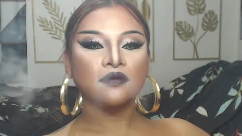 Snapshot of yourtrannyqueenxxx chatting on 04/26/26, 11:35 Anastacia Grey online show from 04/26/26, 11:35