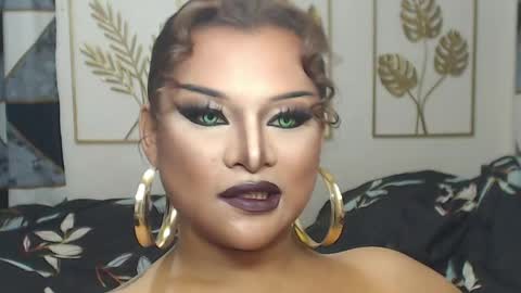 Snapshot of yourtrannyqueenxxx chatting on 04/27/26, 11:25 Anastacia Grey online show from 04/27/26, 11:25