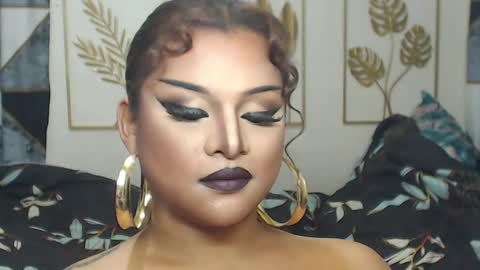 Snapshot of yourtrannyqueenxxx chatting on 04/28/26, 11:43 Anastacia Grey online show from 04/28/26, 11:43