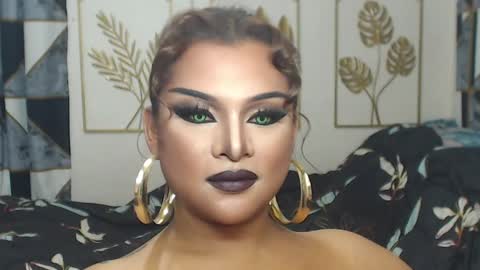 Snapshot of yourtrannyqueenxxx chatting on 05/04/26, 10:39 Anastacia Grey online show from 05/04/26, 10:39