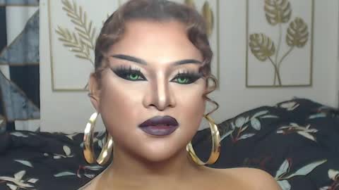 Snapshot of yourtrannyqueenxxx chatting on 05/07/26, 11:54 Anastacia Grey online show from 05/07/26, 11:54