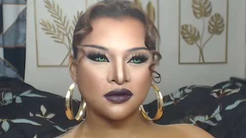 Snapshot of yourtrannyqueenxxx chatting on 05/12/26, 10:51 Anastacia Grey online show from 05/12/26, 10:51
