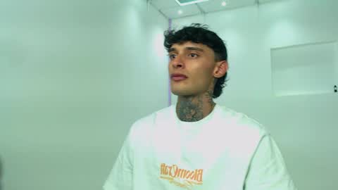 Snapshot of yourxcyberxangel chatting on 03/04/26, 02:06 Angel online show from 03/04/26, 02:06