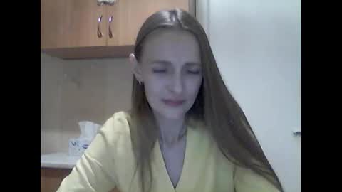 Snapshot of youur_light chatting on 03/06/26, 07:54 Youur light online show from 03/06/26, 07:54