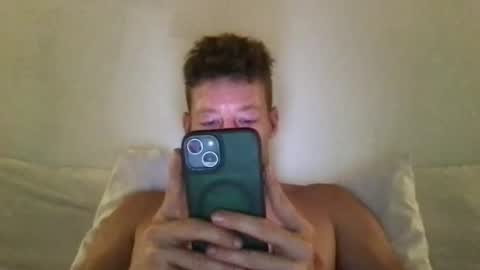 Snapshot of yoyoyo1221 chatting on 11/22/25, 07:07 yoyoyo1221 online show from 11/22/25, 07:07