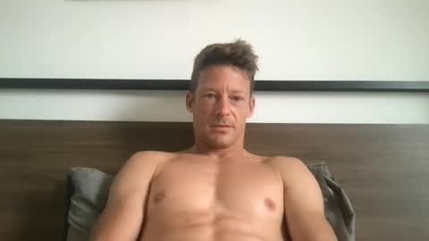 Snapshot of yoyoyo1221 chatting on 03/18/26, 11:41 yoyoyo1221 online show from 03/18/26, 11:41