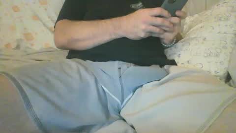 Yoyozee online show from 02/04/25, 07:18