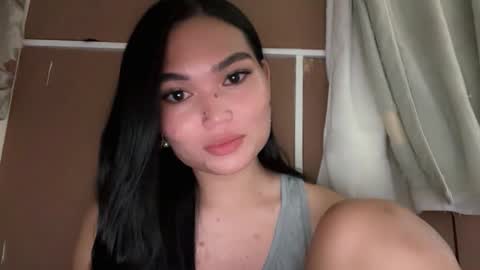 Snapshot of yrdrmgrl_jennie26 chatting on 11/25/25, 08:42 yrdrmgrl_jennie26 online show from 11/25/25, 08:42