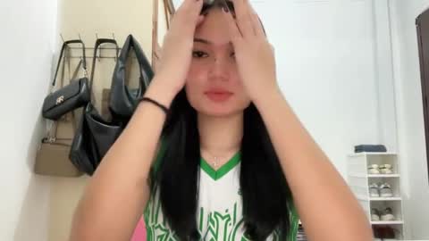 Snapshot of yrdrmgrl_jennie26 chatting on 02/14/26, 09:17 yrdrmgrl_jennie26 online show from 02/14/26, 09:17