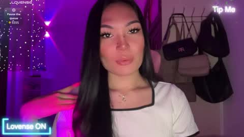 yrdrmgrl_jennie26 online show from 03/01/26, 10:06