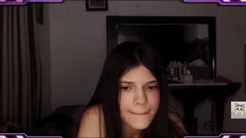Snapshot of ysera_cb chatting on 01/25/25, 10:19 Lilith online show from 01/25/25, 10:19