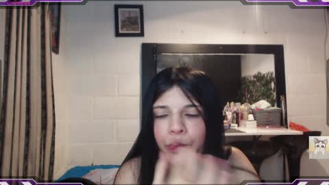 Snapshot of ysera_cb chatting on 01/25/25, 01:30 Lilith online show from 01/25/25, 01:30