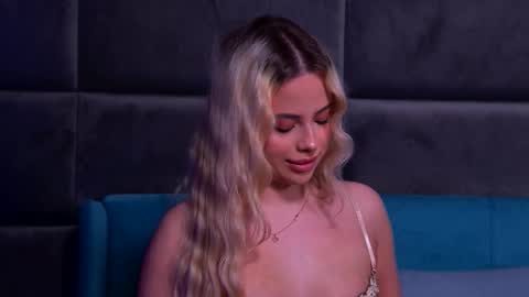 Foxie online show from 11/29/25, 06:22