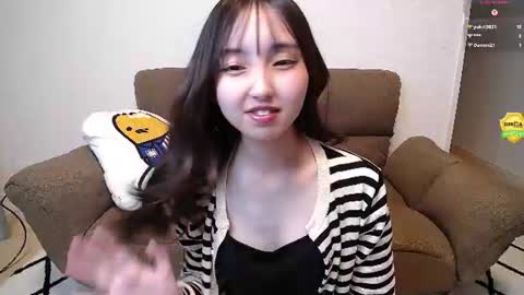 Snapshot of yui_x chatting on 07/14/26, 01:28 yui_x online show from 07/14/26, 01:28