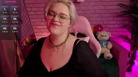 Snapshot of yukiohara chatting on 11/25/25, 12:16 Yuki online show from 11/25/25, 12:16