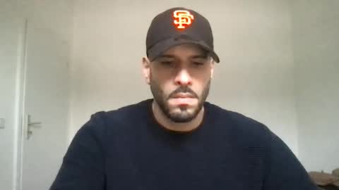 Snapshot of yul53 chatting on 12/05/25, 01:09 yul53 online show from 12/05/25, 01:09