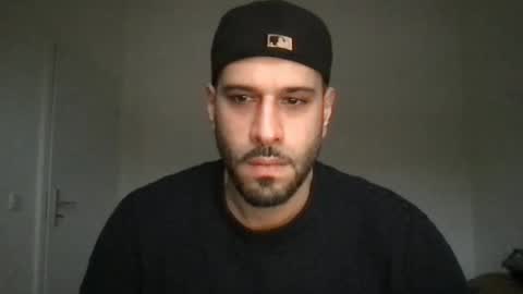 Snapshot of yul53 chatting on 01/14/26, 09:48 yul53 online show from 01/14/26, 09:48