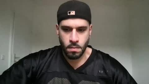 Snapshot of yul53 chatting on 02/03/26, 01:49 yul53 online show from 02/03/26, 01:49