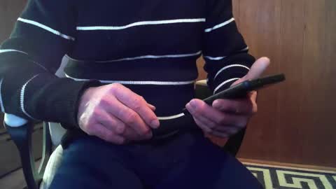 Snapshot of yulanesca chatting on 02/20/25, 06:46 Russ online show from 02/20/25, 06:46