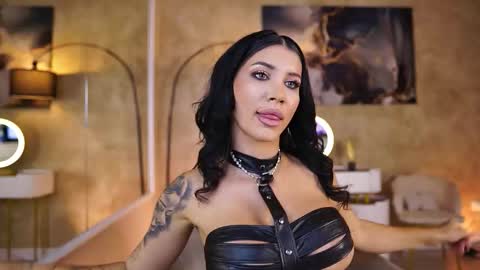 Snapshot of yuliadesirevska chatting on 10/14/25, 05:47 Yulia online show from 10/14/25, 05:47