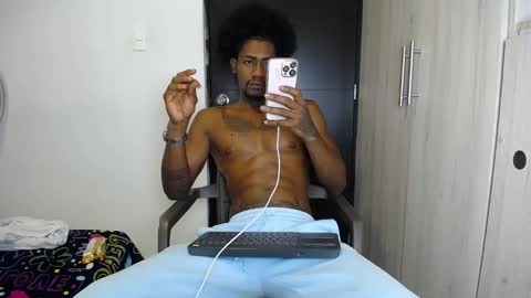 Snapshot of yulian_23 chatting on 09/26/25, 10:14 Ivan online show from 09/26/25, 10:14