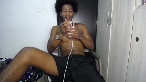 Snapshot of yulian_23 chatting on 09/27/25, 07:52 Ivan online show from 09/27/25, 07:52