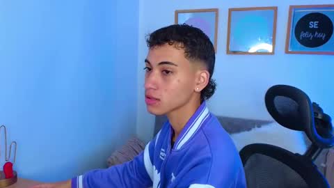 yulian_vasquez online show from 09/12/25, 12:27