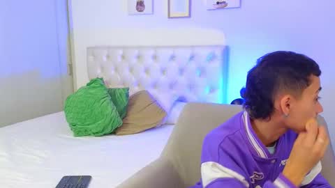 Snapshot of yulian_vasquez chatting on 02/02/26, 12:15 yulian_vasquez online show from 02/02/26, 12:15