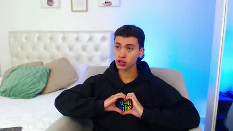 Snapshot of yulian_vasquez chatting on 02/24/26, 07:12 yulian_vasquez online show from 02/24/26, 07:12