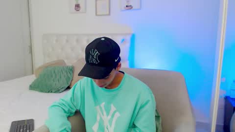 Snapshot of yulian_vasquez chatting on 02/26/26, 07:24 yulian_vasquez online show from 02/26/26, 07:24