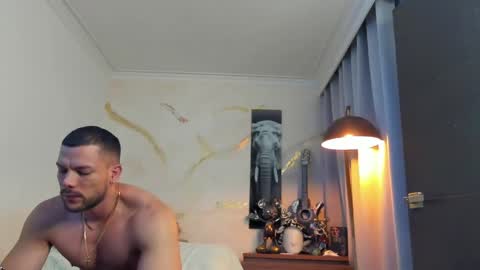 yulian 2811 online show from 05/22/26, 02:19