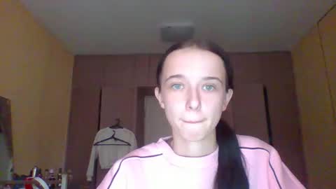 Snapshot of yuliastar chatting on 10/07/25, 05:37 Yuliia online show from 10/07/25, 05:37